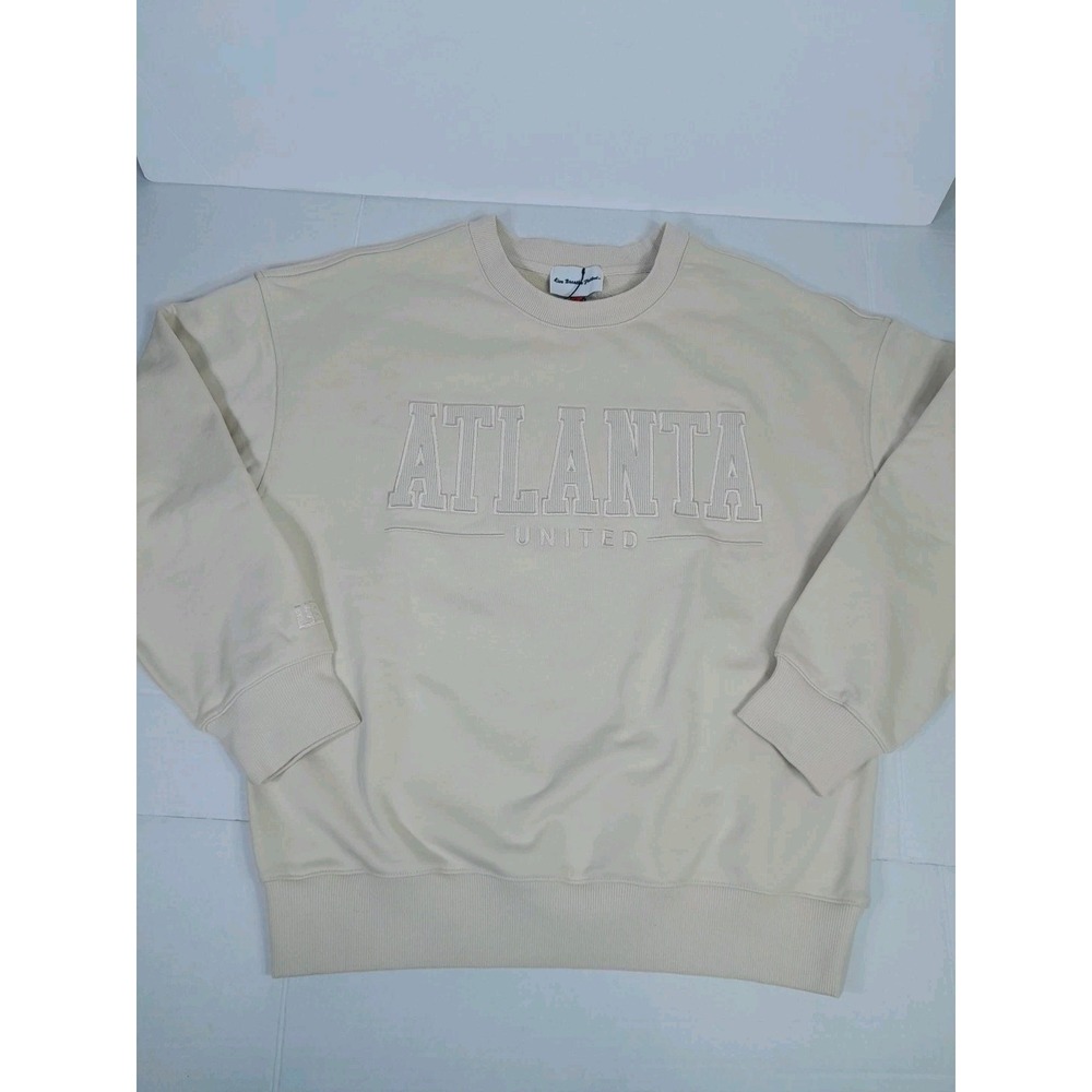 Live Breathe Futbol  Atlanta United FC Celebrate Women In Sports Sweatshirt Sz S